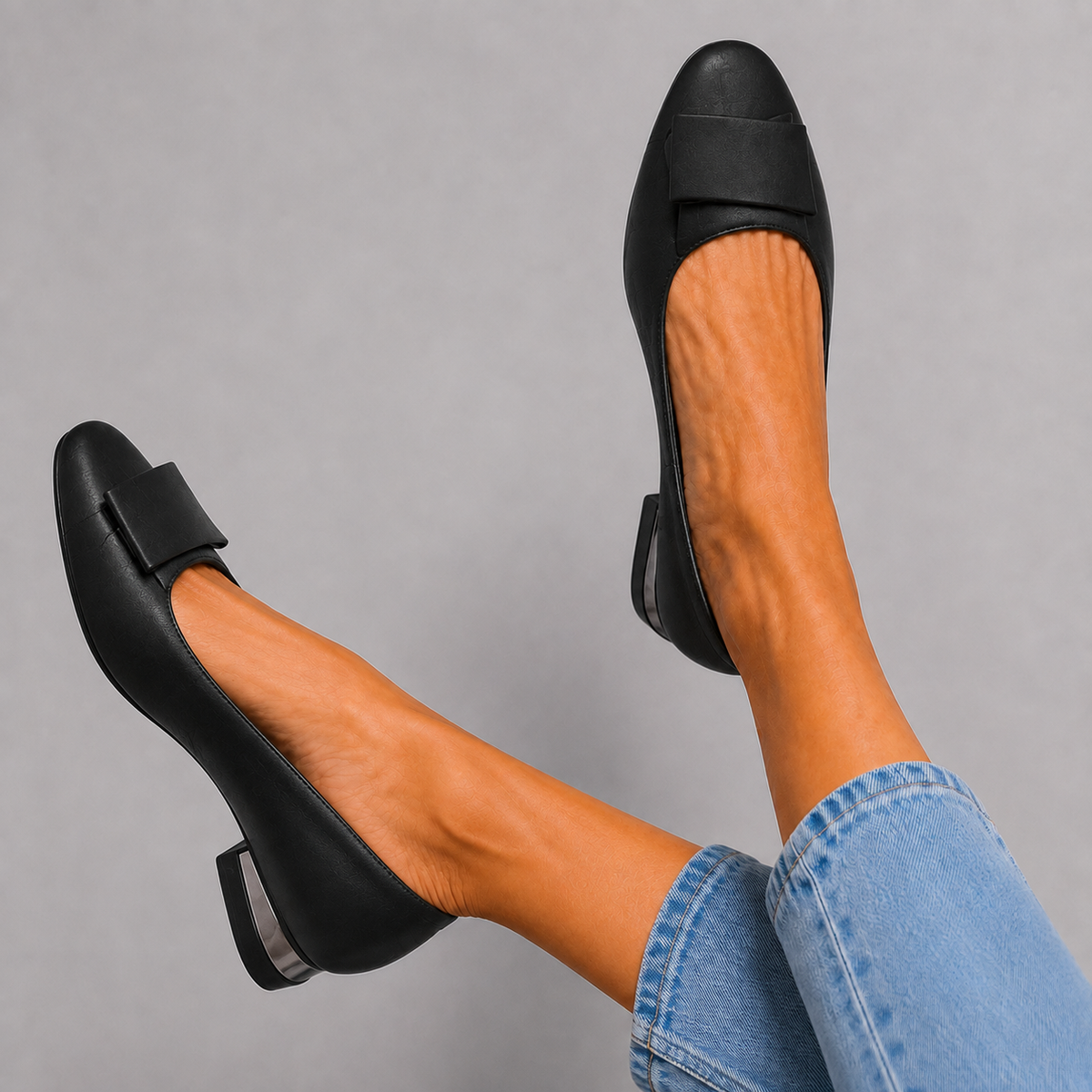 Women’s Lightweight Faux Leather Comfort Loafers
