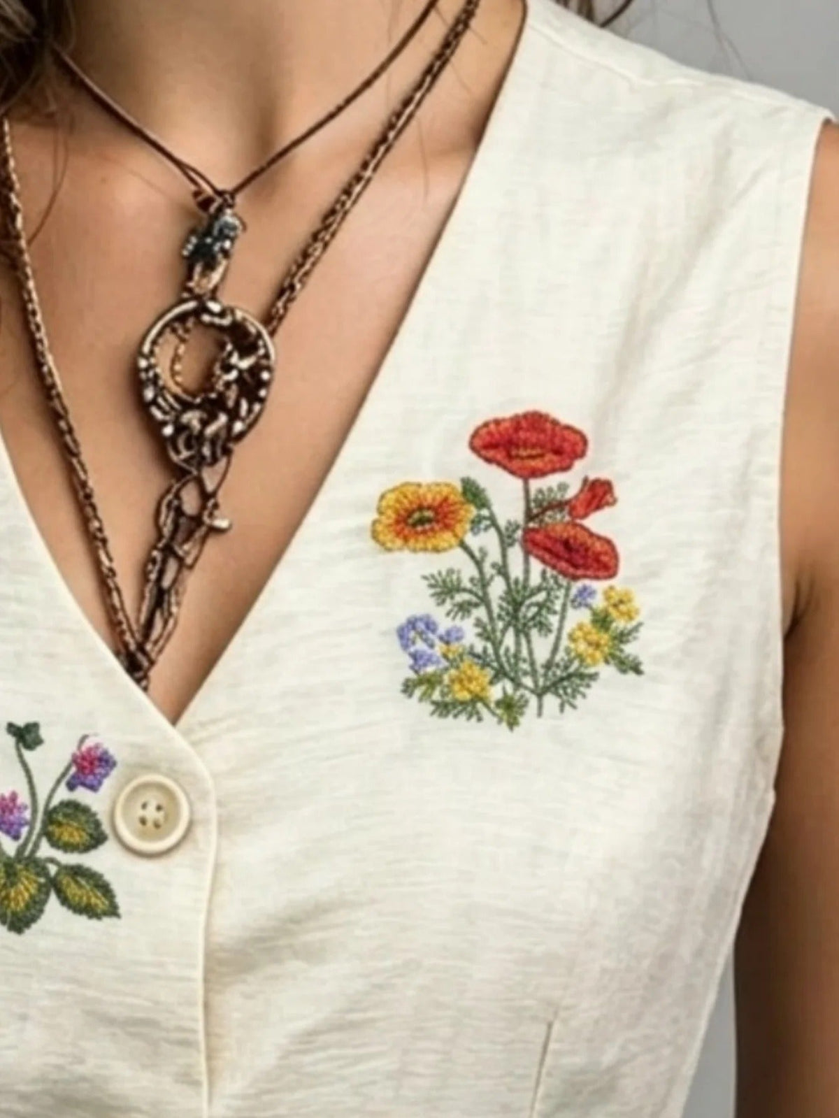 Gladys | Linen Vest with Unique Embroidery
